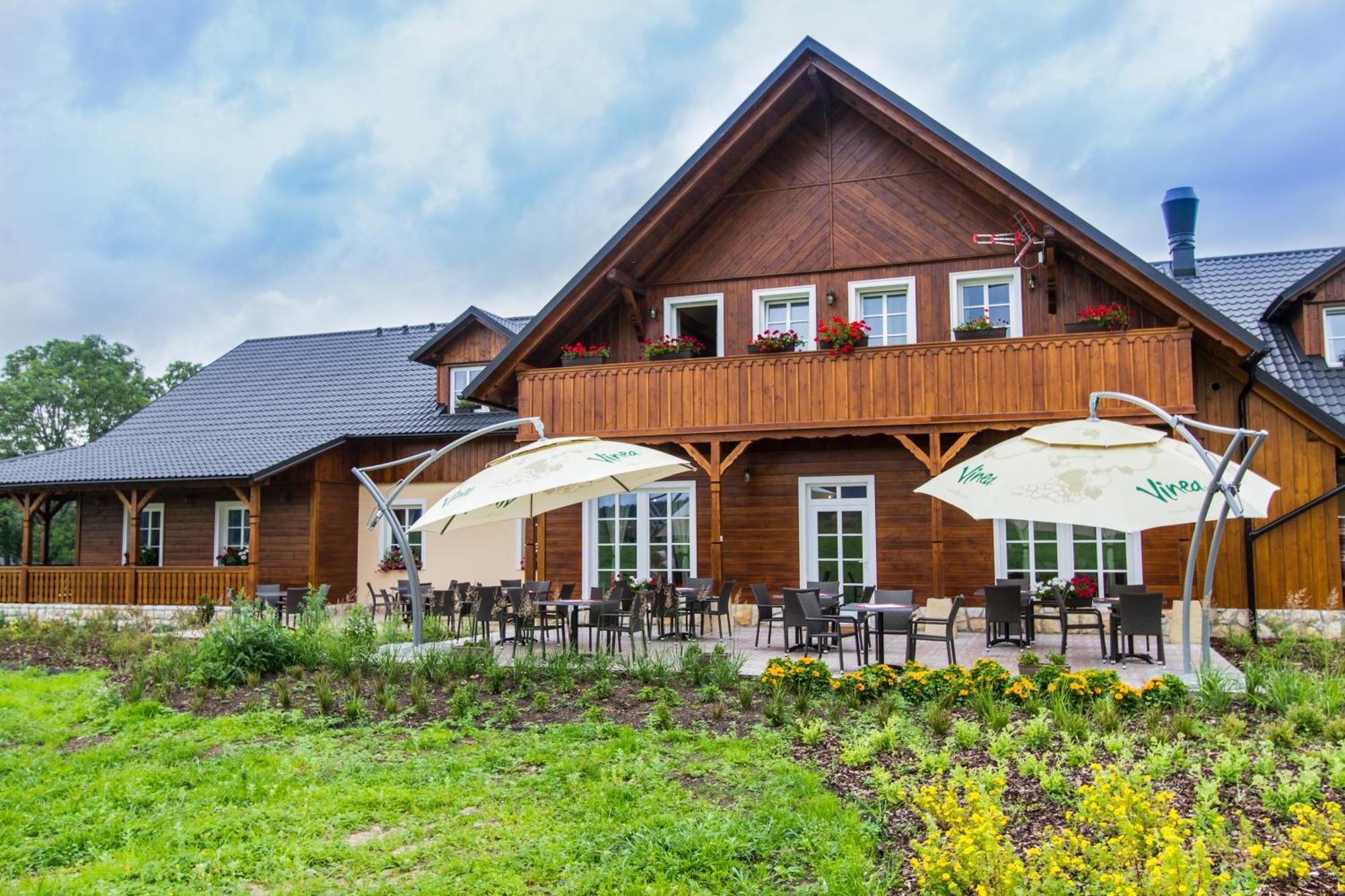 Apartmán-Hotel Jítravský Dvorec Rynoltice Exterior foto