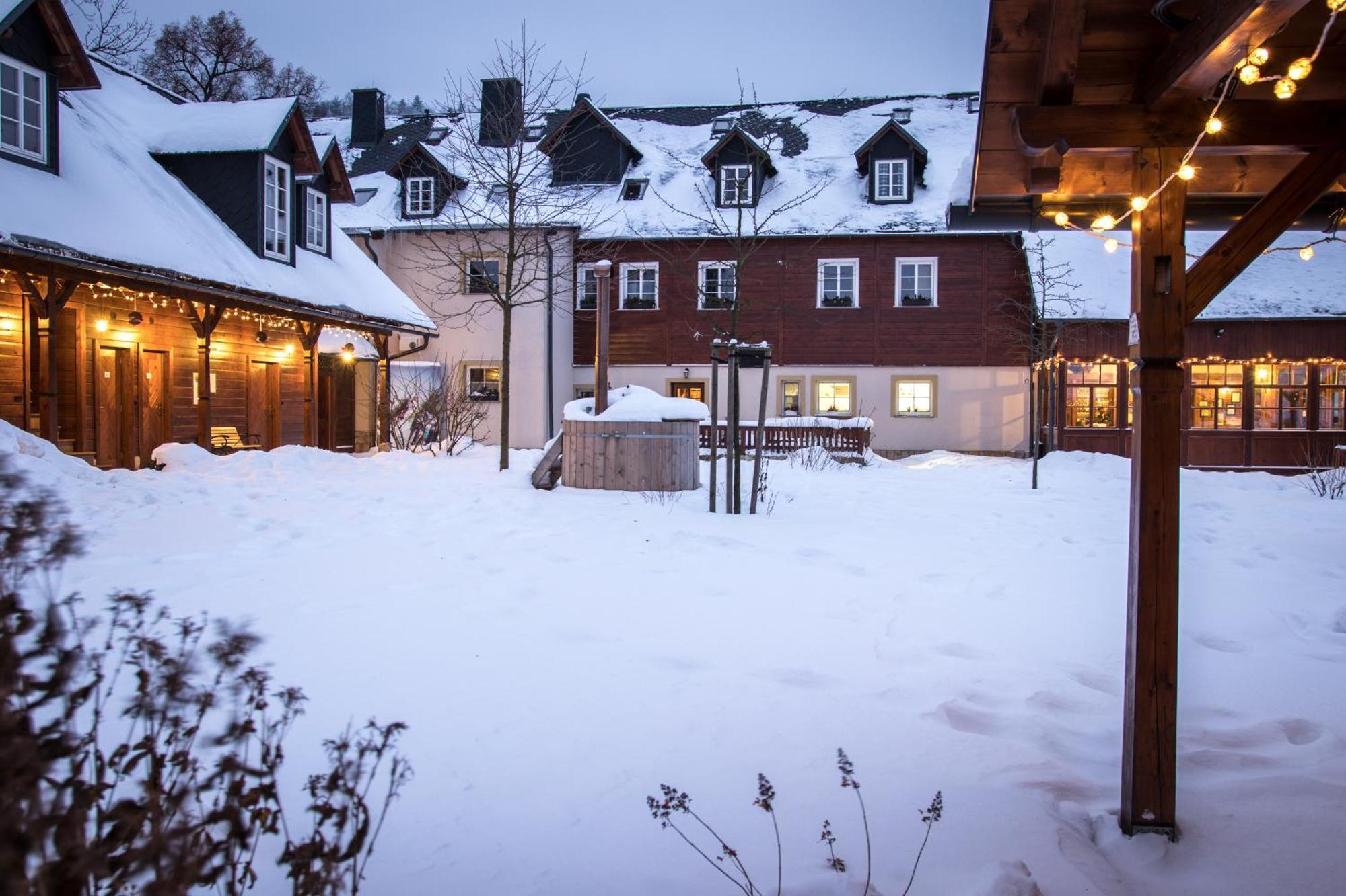 Apartmán-Hotel Jítravský Dvorec Rynoltice Exterior foto