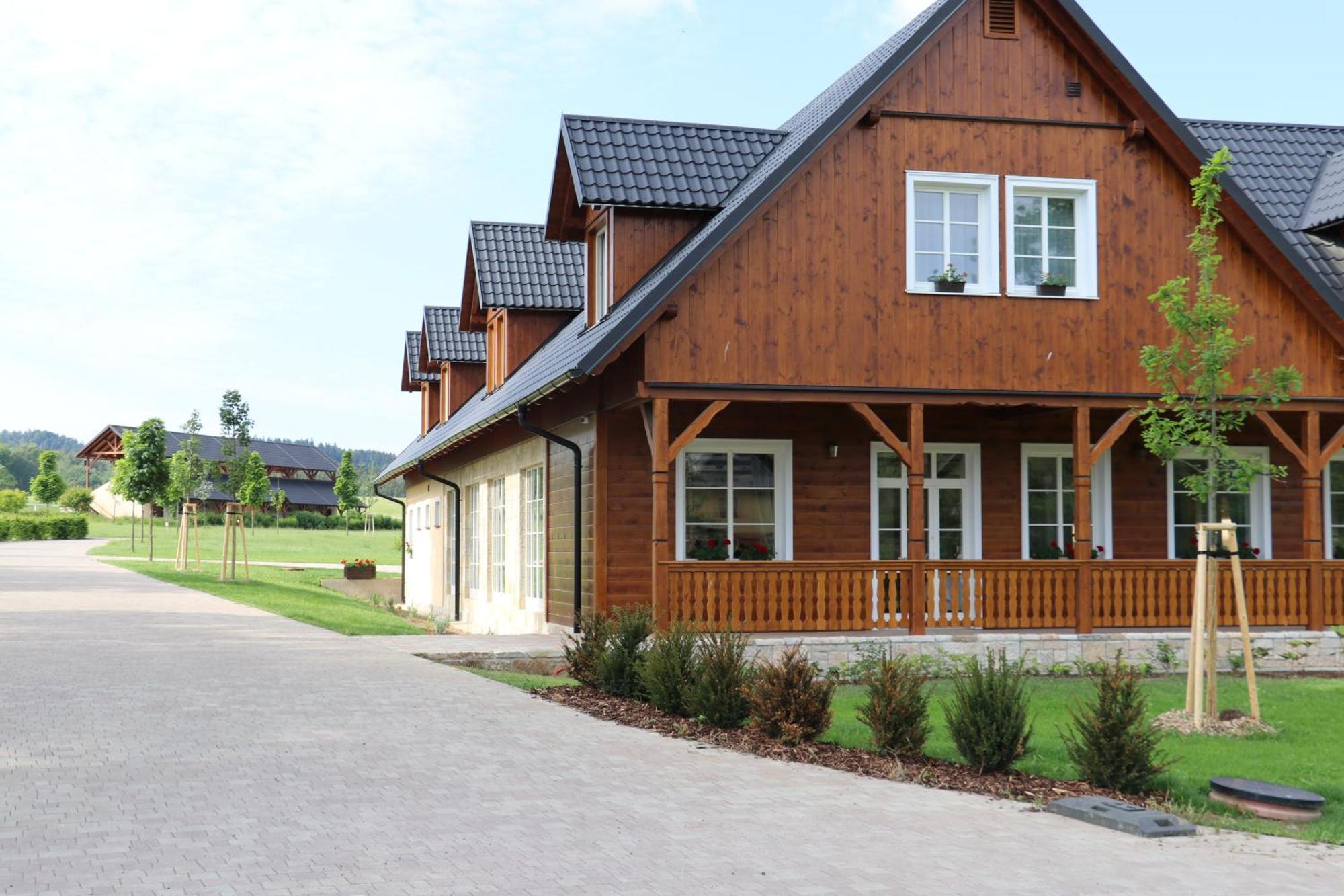 Apartmán-Hotel Jítravský Dvorec Rynoltice Exterior foto